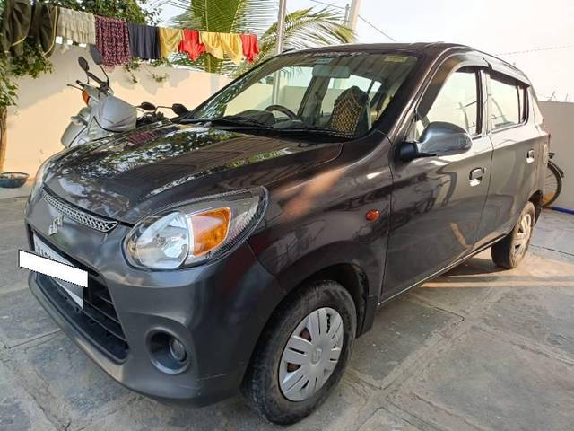 https://images10.gaadi.com/usedcar_image/4377538/original/processed_ca62aa1c-6160-4b76-aa88-a4ff6ae7f15f.jpg?imwidth=6402