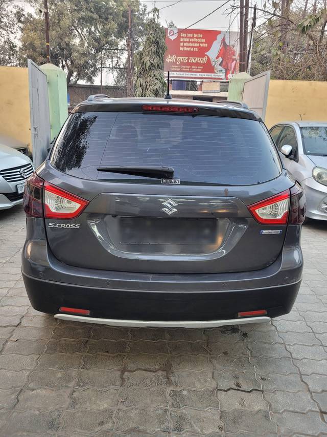 https://images10.gaadi.com/usedcar_image/4377647/original/processed_ce950637a6e34b971d367fa81552f77f.jpg?imwidth=6401