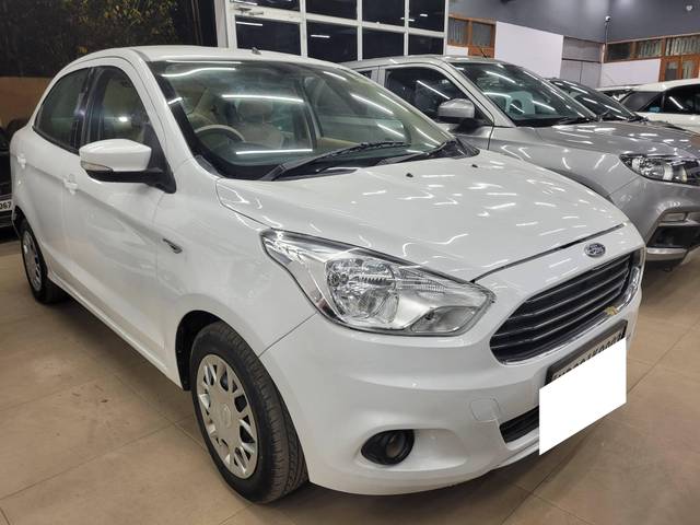 https://images10.gaadi.com/usedcar_image/4377648/original/processed_ac8620fde9b5dbf54eb6d000e3c6ba8c.jpg?imwidth=6400