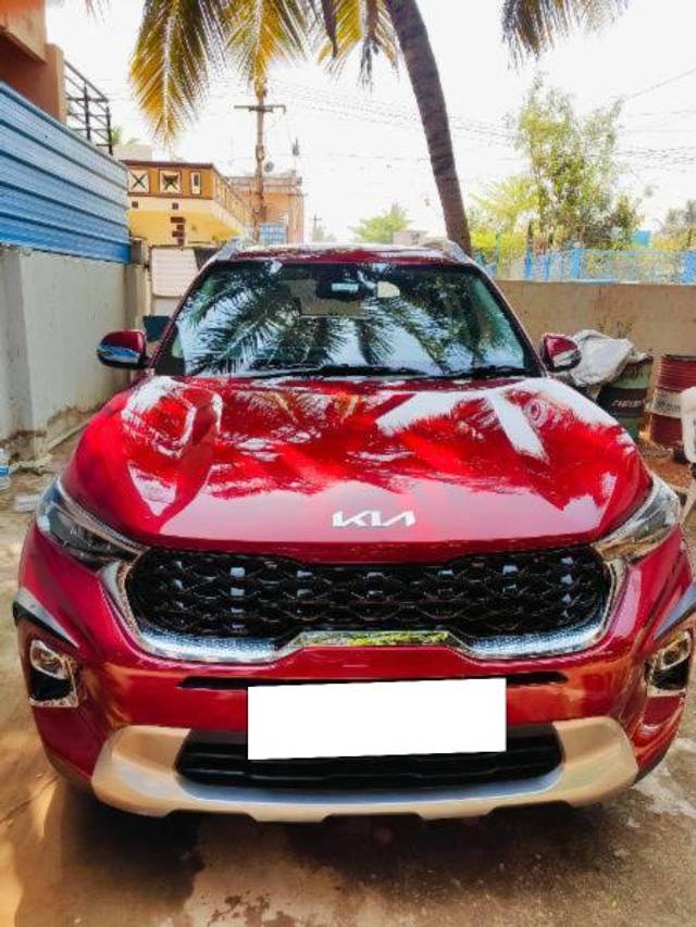 https://images10.gaadi.com/usedcar_image/4377682/original/processed_529d4a26-d8b1-42f2-9791-f711df2d954b.jpg?imwidth=6400