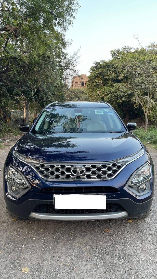 https://images10.gaadi.com/usedcar_image/4377733/original/processed_2c31b2dfb98439659aaa428230875402.jpg?imwidth=6400