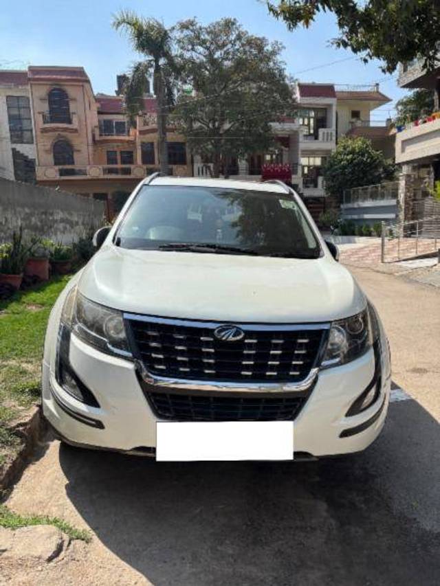 https://images10.gaadi.com/usedcar_image/4377744/original/3e05b62751237837c7f2c27b3c08a842.jpeg?imwidth=6402