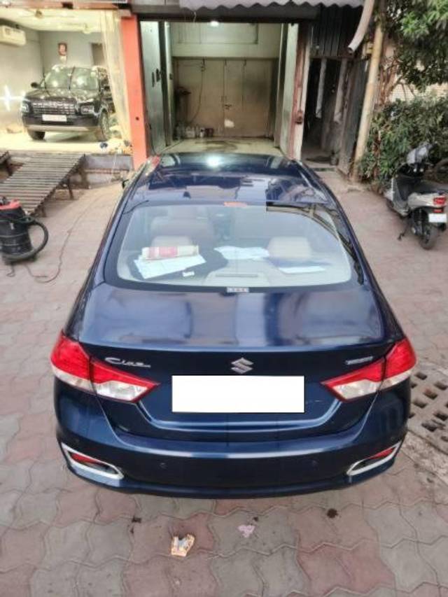 https://images10.gaadi.com/usedcar_image/4377748/original/processed_d8e02dd5-a4a9-4239-8ec5-9a728dce6da6.jpg?imwidth=6402