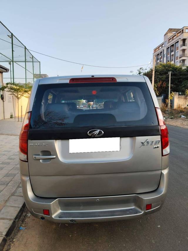 https://images10.gaadi.com/usedcar_image/4377767/original/processed_2ef3ec4d1422ae56002b8693423e9d5e.jpg?imwidth=6401