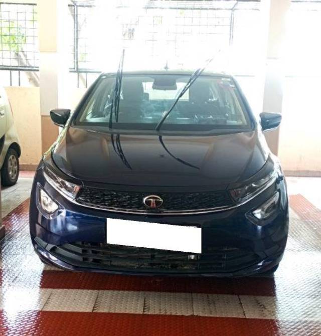 https://images10.gaadi.com/usedcar_image/4377932/original/540a2715d85c105d66de0a6b417abafa.jpg?imwidth=6400