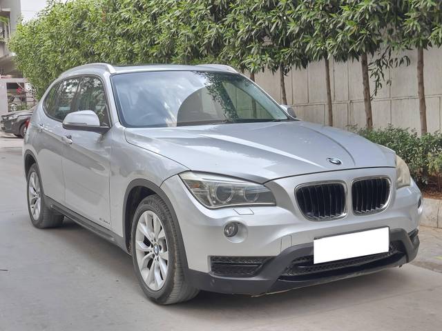 https://images10.gaadi.com/usedcar_image/4377938/original/processed_742ba50ae557bfc93404b1bf8f4f2026.jpg?imwidth=6400