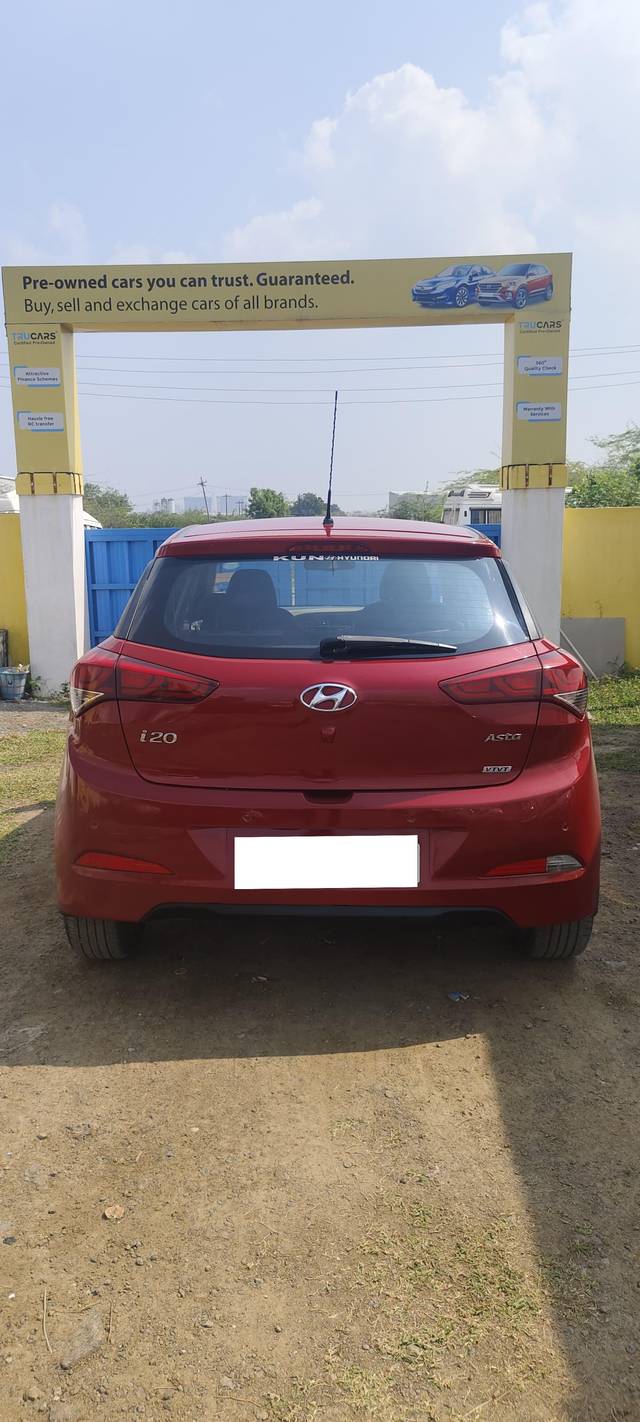 https://images10.gaadi.com/usedcar_image/4378018/original/processed_9b7f6e3973d3f747e043c42ca8fd9b5a.jpg?imwidth=6402