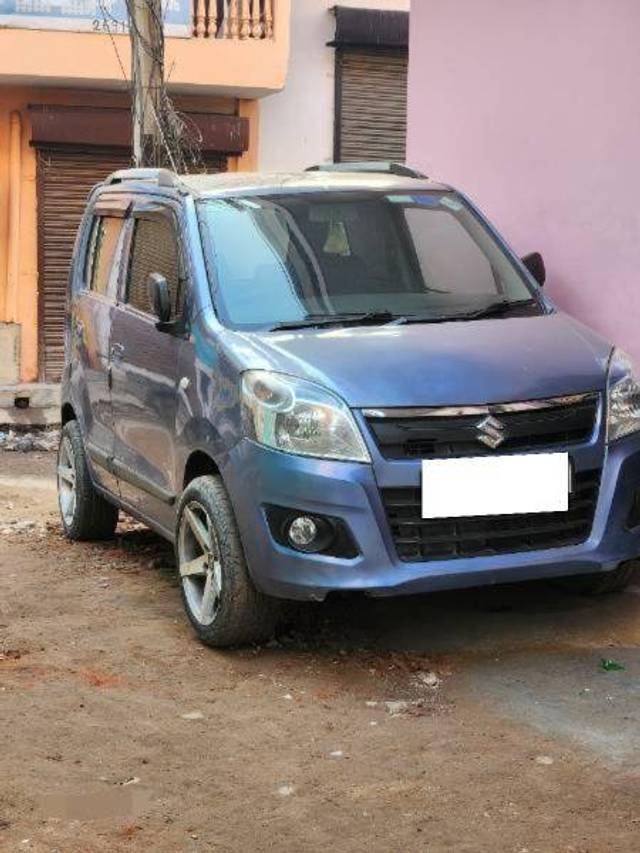 https://images10.gaadi.com/usedcar_image/4378054/original/55570500cb45e73e989458428808963b.jpg?imwidth=6401