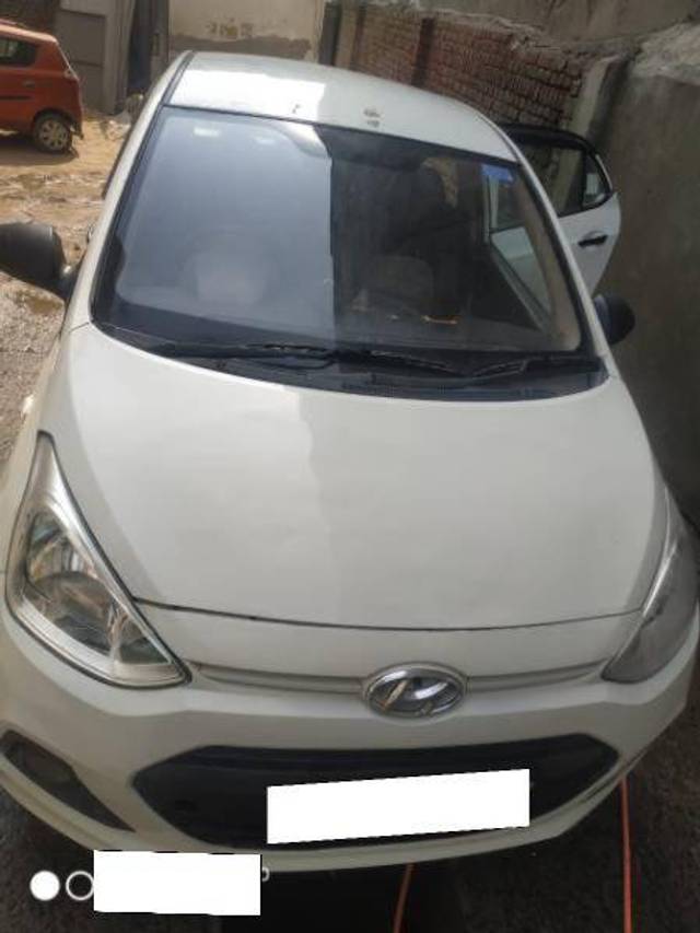 https://images10.gaadi.com/usedcar_image/4378056/original/a70eefff2dfaab8052673feded22ac0b.jpg?imwidth=6401