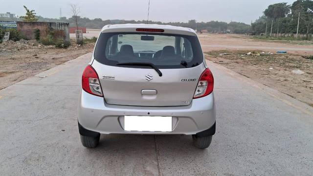 https://images10.gaadi.com/usedcar_image/4378094/original/processed_d2629b1f12721dfdb30dc4e188ed86d7.jpg?imwidth=6402