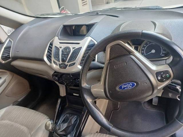 https://images10.gaadi.com/usedcar_image/4378118/original/ee272ef0ba82f154bd07153760c3119e.jpg?imwidth=6400