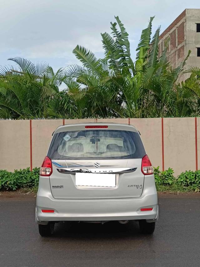 https://images10.gaadi.com/usedcar_image/4378139/original/processed_282aaa321da4681d0f8c8e271a5b9a70.jpg?imwidth=6402