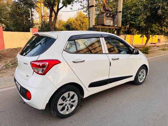 https://images10.gaadi.com/usedcar_image/4378242/original/processed_4857203de5353e88f20e7fa914d109f8.jpg?imwidth=6401