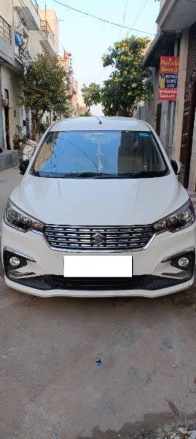 https://images10.gaadi.com/usedcar_image/4378284/original/processed_4b405160-eda8-44e1-8cec-845edeec69cb.jpg?imwidth=6400