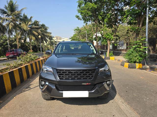 https://images10.gaadi.com/usedcar_image/4378402/original/processed_2c6e0306bc5de9009392737fafe2e1f6.jpg?imwidth=6400