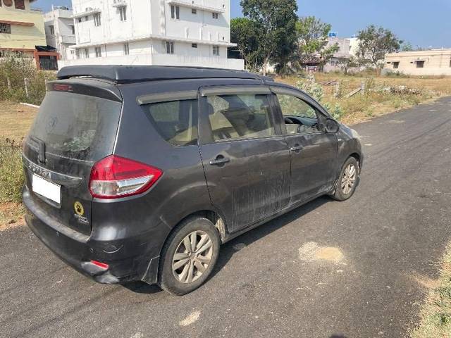 https://images10.gaadi.com/usedcar_image/4378425/original/processed_06dd0616-64e7-4f4d-9165-b81bc4cc779f.jpeg?imwidth=6401