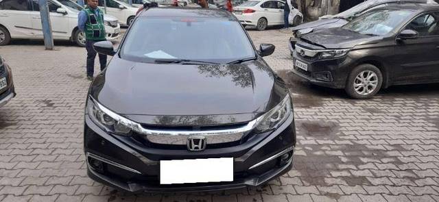 https://images10.gaadi.com/usedcar_image/4378463/original/42c5585c5703b5921b3aa1bbc014edea.jpeg?imwidth=6401