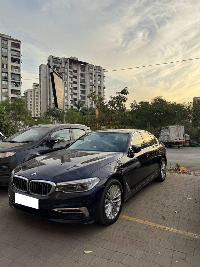 https://images10.gaadi.com/usedcar_image/4378611/original/processed_90f1ab03c568df428f0bb9e12f76433b.jpg?imwidth=6402