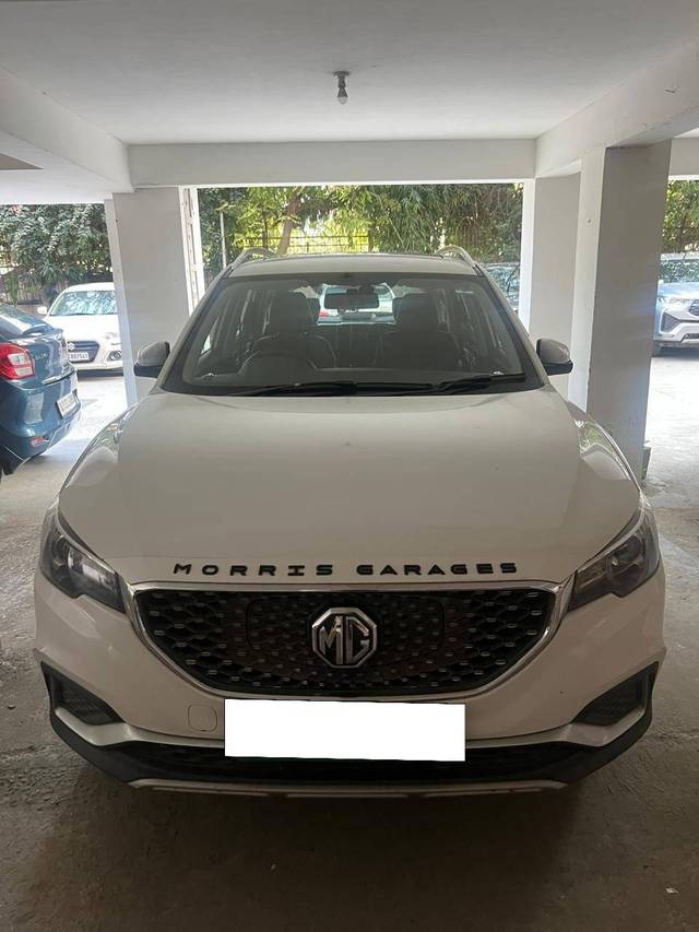 https://images10.gaadi.com/usedcar_image/4378616/original/processed_a59159c9fe6d92521ad3647e21a06a79.jpg?imwidth=6400