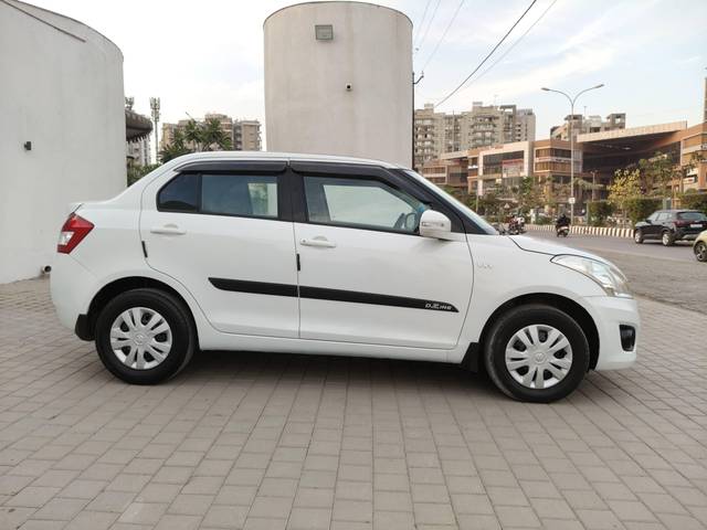 https://images10.gaadi.com/usedcar_image/4378662/original/processed_a99dee4de15f865fdd3489d15970b2ea.jpg?imwidth=6401