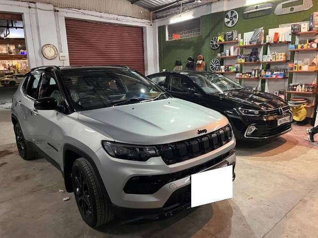 https://images10.gaadi.com/usedcar_image/4378670/original/processed_e49193a0-93cc-4abd-bf39-43577b4f9383.jpeg?imwidth=6400