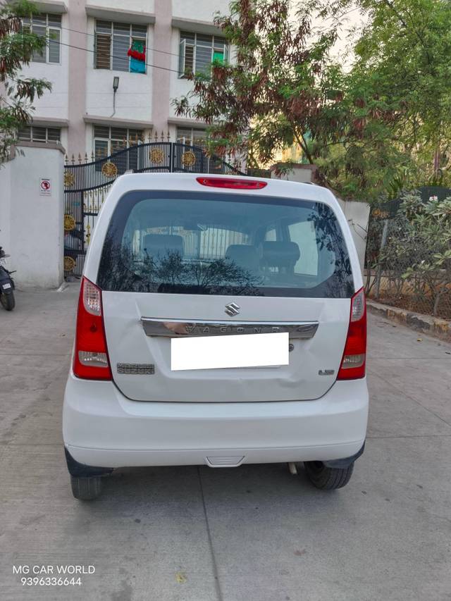 https://images10.gaadi.com/usedcar_image/4378685/original/processed_b7b78a96bef79203ca1e6bce877fc440.jpg?imwidth=6401