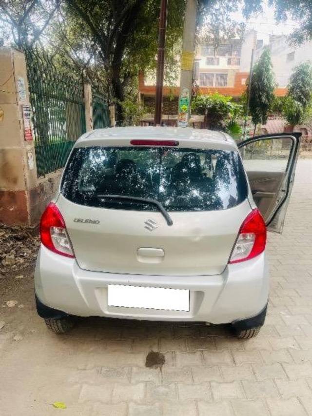 https://images10.gaadi.com/usedcar_image/4378702/original/processed_4e7e6b32-2860-40a2-b56c-0128b8128c02.jpeg?imwidth=6401