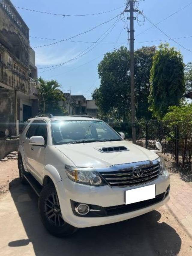 https://images10.gaadi.com/usedcar_image/4378749/original/processed_02c606ec-e522-4543-851c-c29e7b0482af.jpeg?imwidth=6400