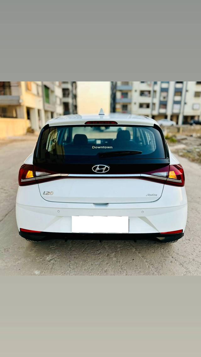 https://images10.gaadi.com/usedcar_image/4378810/original/processed_fa7e3116afa8c3bd0fb652b2daf94420.jpg?imwidth=6401