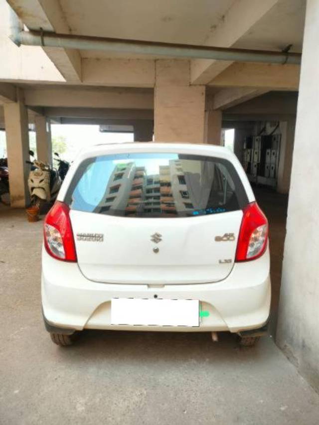 https://images10.gaadi.com/usedcar_image/4378930/original/processed_57e8ef04-7516-4fd7-9d6c-e2703c44f5f1.jpg?imwidth=6401