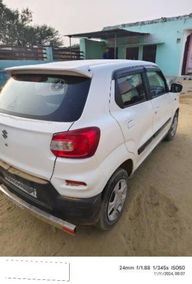 https://images10.gaadi.com/usedcar_image/4378963/original/processed_68a8b8a9-1cc7-4e07-8181-161e465e1f09.jpg?imwidth=6401