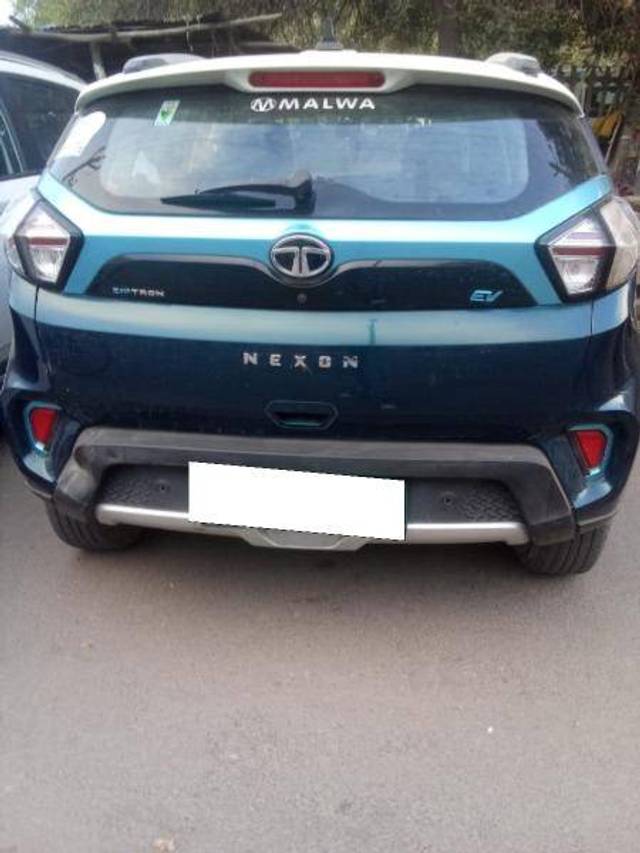 https://images10.gaadi.com/usedcar_image/4379014/original/c228ededa8ca1eb2d2a38ea4853d9224.jpeg?imwidth=6400