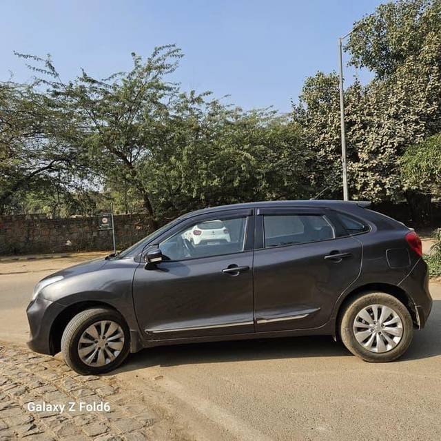 https://images10.gaadi.com/usedcar_image/4379033/original/processed_50aa2ce914ceba350c628e39595123d8.jpg?imwidth=6402