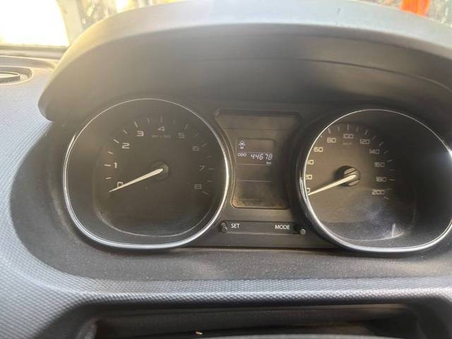 https://images10.gaadi.com/usedcar_image/4379067/original/57bc7b4ce0a84d7a0c2b797107bb5b8c.jpeg?imwidth=6402