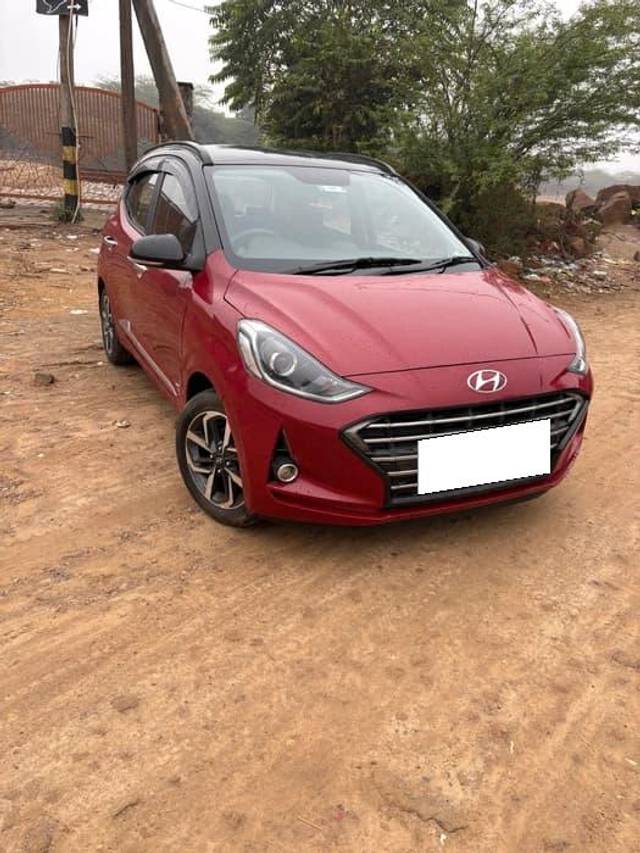 https://images10.gaadi.com/usedcar_image/4379075/original/processed_2cf7b17354c1b65f42935f12559456dd.jpg?imwidth=6400