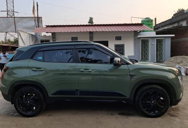 https://images10.gaadi.com/usedcar_image/4379119/original/066feb78f34630ddbcf1be5580adab07.jpg?imwidth=6401