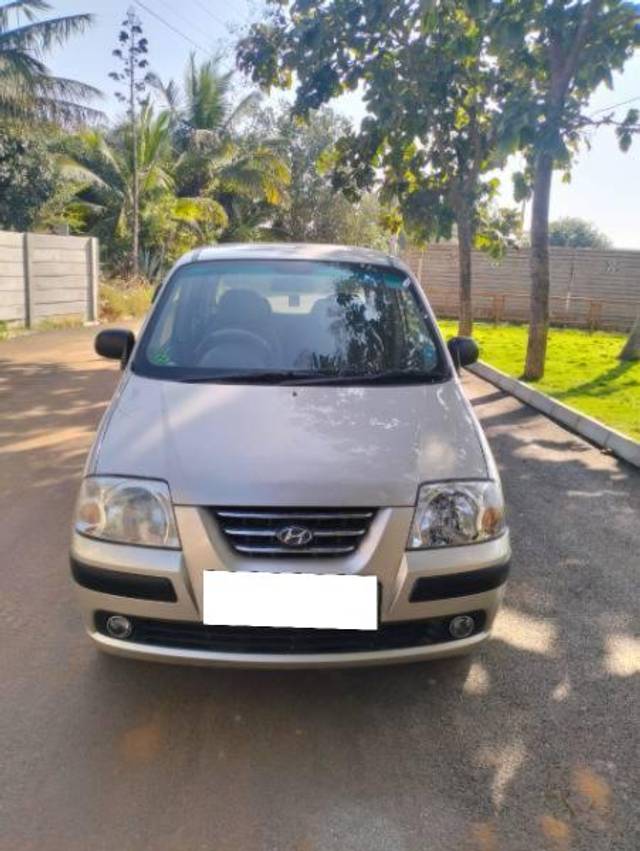 https://images10.gaadi.com/usedcar_image/4379187/original/processed_8de366e0-0a81-4a2f-9ebe-401fc2458137.jpg?imwidth=6402