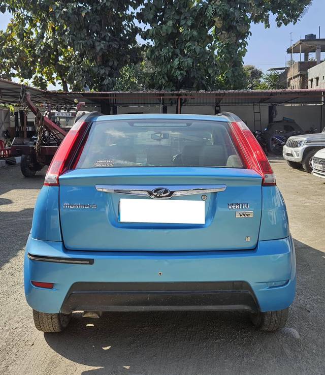 https://images10.gaadi.com/usedcar_image/4379258/original/processed_d363b819668199b49bb9ca76a351a2f6.jpeg?imwidth=6402