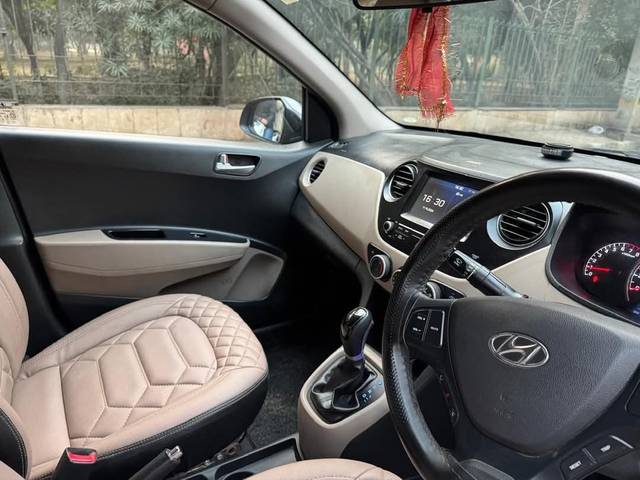 https://images10.gaadi.com/usedcar_image/4379275/original/42e8d9224e001c24f1dd9a1dfb7d9c31.jpg?imwidth=6402