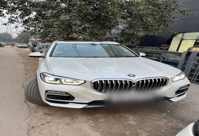 https://images10.gaadi.com/usedcar_image/4379380/original/e9e5b721b3e26ca2c69a89dd2477a579.jpeg?imwidth=6400