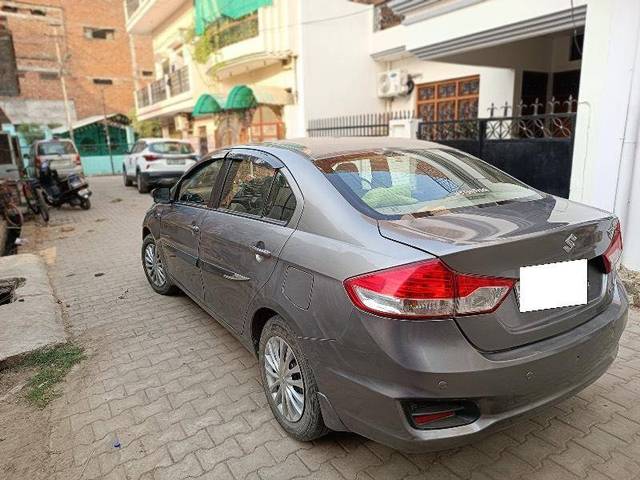 https://images10.gaadi.com/usedcar_image/4379381/original/3cb7b0443e9eb2ab7f3235e02153165a.jpeg?imwidth=6401