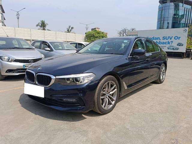 https://images10.gaadi.com/usedcar_image/4379438/original/processed_a5e3042fbe4953e2f1033cab28bc0fd5.jpg?imwidth=6402