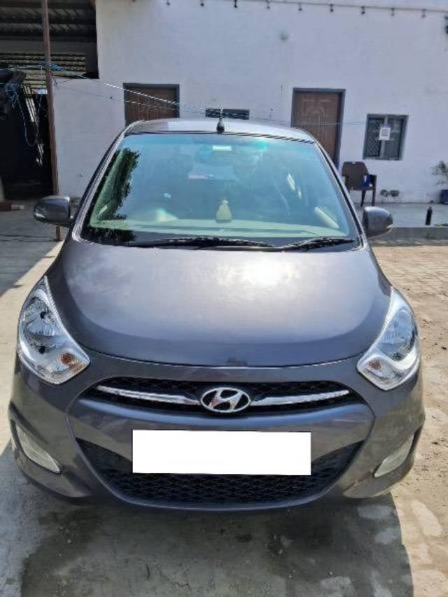 https://images10.gaadi.com/usedcar_image/4379477/original/processed_d553eab0-6e93-4bf1-b05a-4d7a1a1b537b.jpeg?imwidth=6400