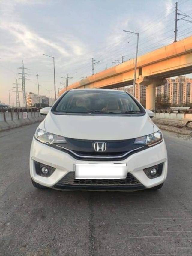 https://images10.gaadi.com/usedcar_image/4379574/original/processed_9d9bf0cfae2c68ad80f3c58aa4c2b34b.jpg?imwidth=6400