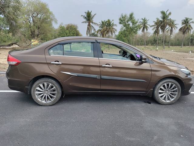 https://images10.gaadi.com/usedcar_image/4379582/original/47e4e8810ada2e9b55750436def902ec.jpg?imwidth=6401