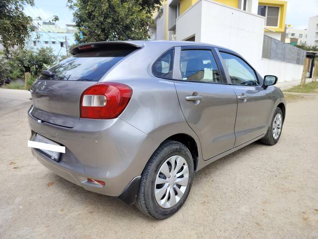 https://images10.gaadi.com/usedcar_image/4379611/original/processed_c117a78fa023ad981d847756fedf67f9.jpg?imwidth=6402