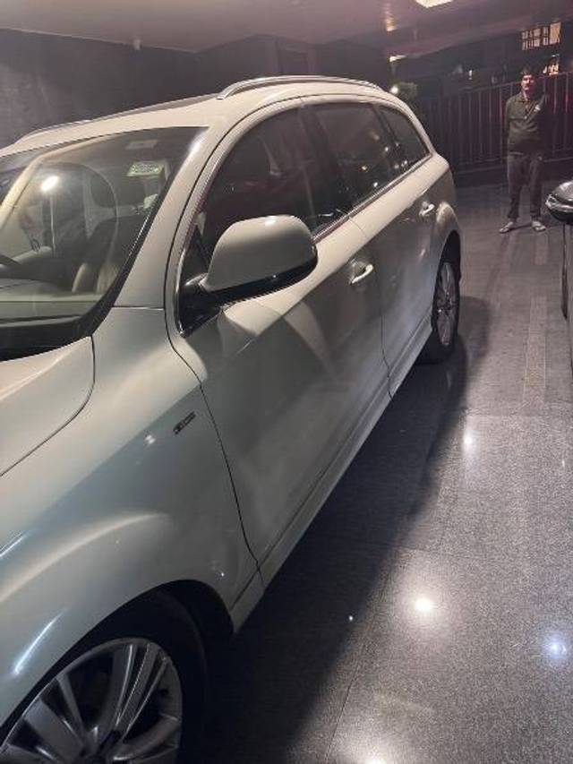 https://images10.gaadi.com/usedcar_image/4379664/original/da9d88335f3eacc743ee360d8215f82d.jpeg?imwidth=6401