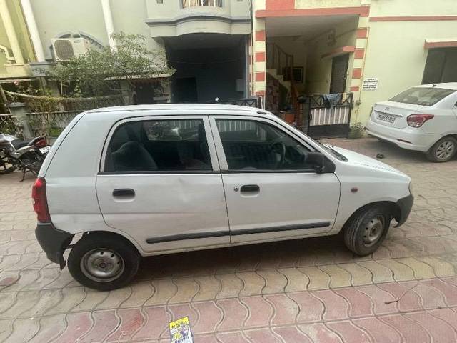 https://images10.gaadi.com/usedcar_image/4379702/original/processed_0b38daec-1cdf-4e8e-a560-16a9d200af53.jpeg?imwidth=6400