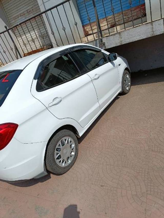 https://images10.gaadi.com/usedcar_image/4379719/original/f01d14ababbe2a7f8a520311d6ed7ac9.jpg?imwidth=6400