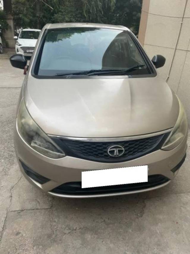 https://images10.gaadi.com/usedcar_image/4379765/original/processed_e42e5b8b-8726-462d-8551-00c6c35bbd39.jpeg?imwidth=6400